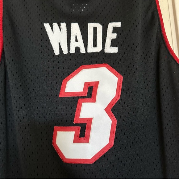 Dwyane Wade swingman jersey - Picture 4 of 4